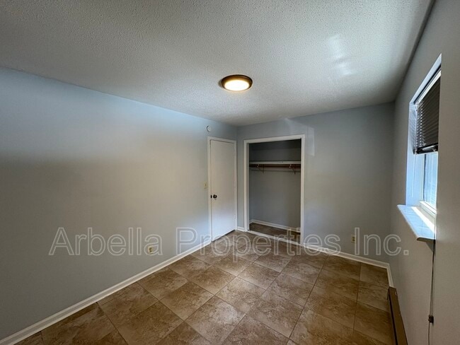 Building Photo - 410 Erwin Hwy