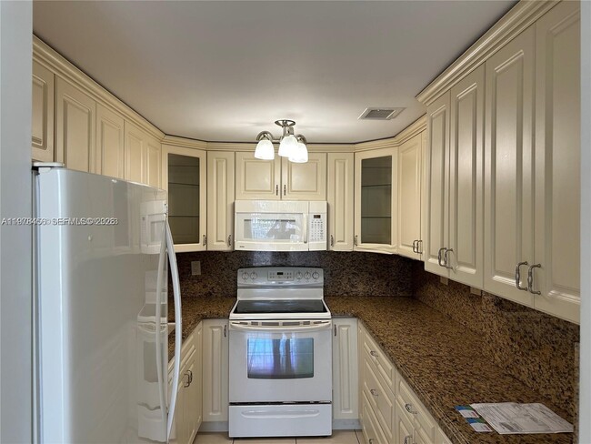 Building Photo - 200 172nd St