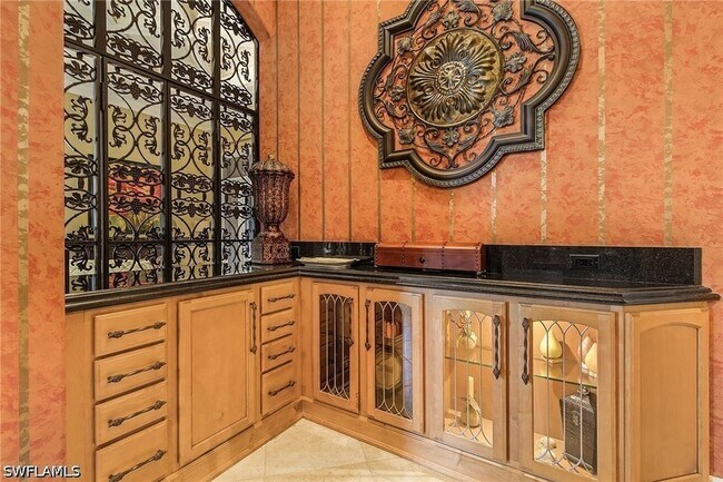 Building Photo - 540 Snell Ct