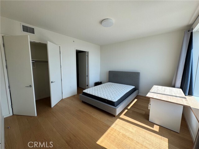 Building Photo - 889 Francisco St