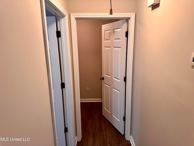 Building Photo - 9117 Billy Pat Dr