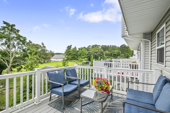Building Photo - 205 Cyprus Ct