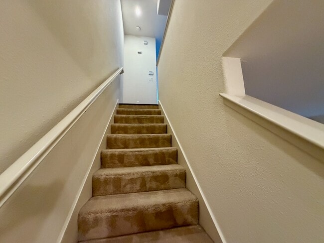 Building Photo - 2100 Beech Cir