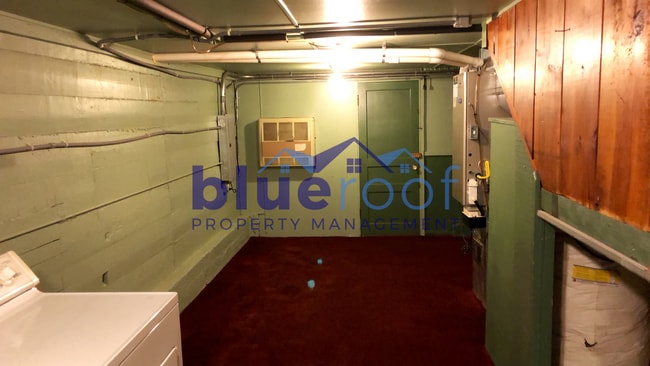 Building Photo - 3806 S Canby St