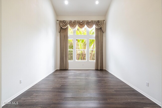 Building Photo - 5058 Via Camino