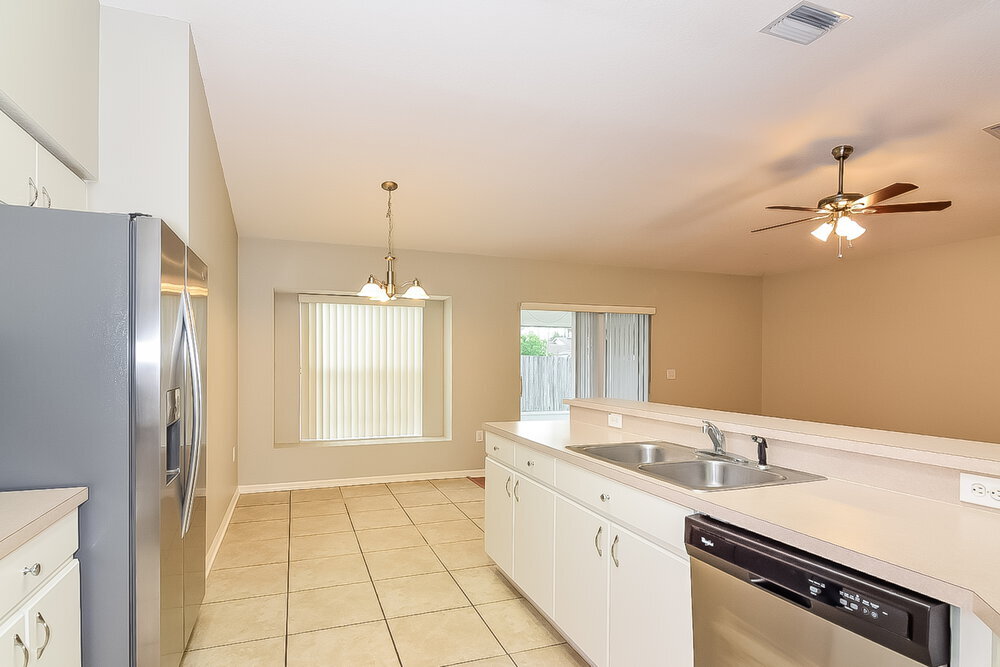 Building Photo - 4649 Roundview Ct