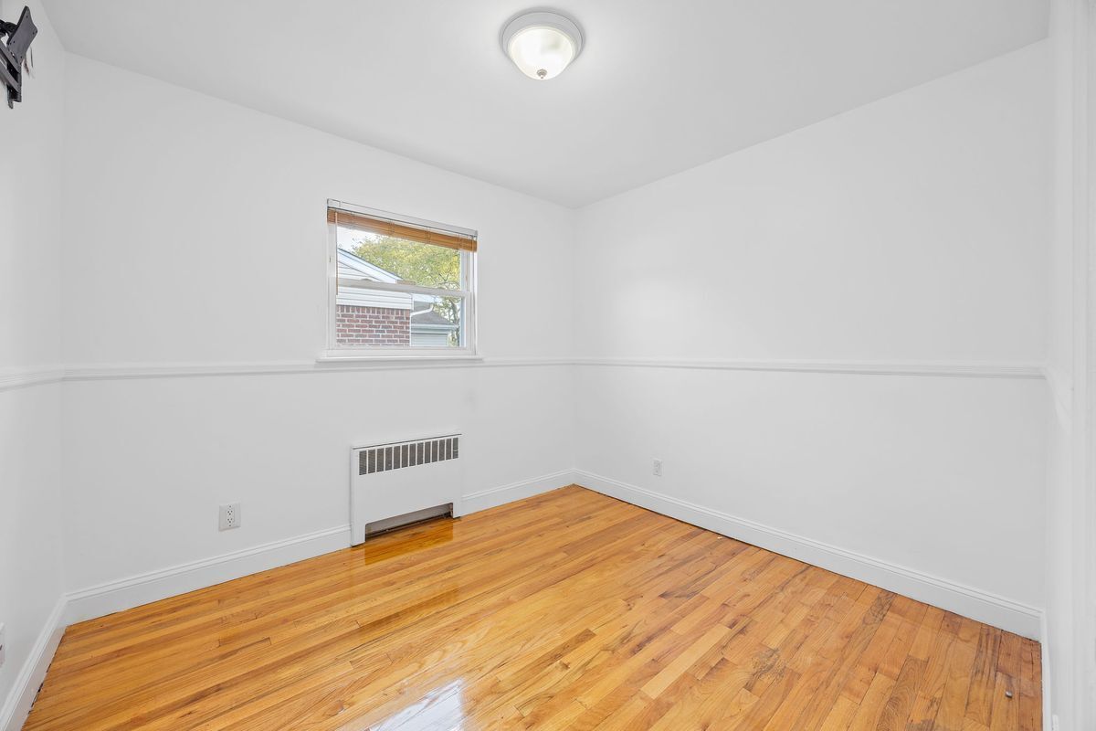 Building Photo - 2282 Baylis Ave