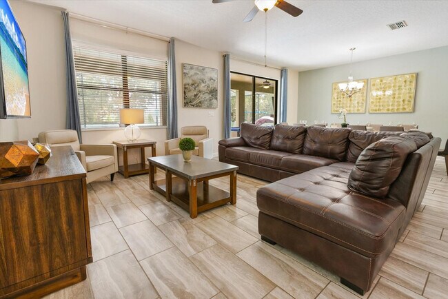 Building Photo - 1411 Rolling Fairway Dr