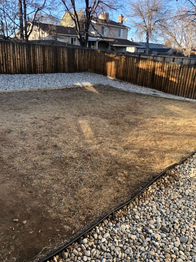 Building Photo - Available Now-4BR/2BA SINGLE FAMILY HOME