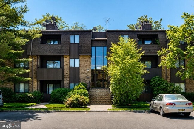 Building Photo - 131 Wood Mill Dr