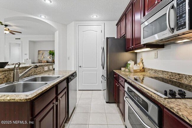 Building Photo - 4300 S Beach Pkwy