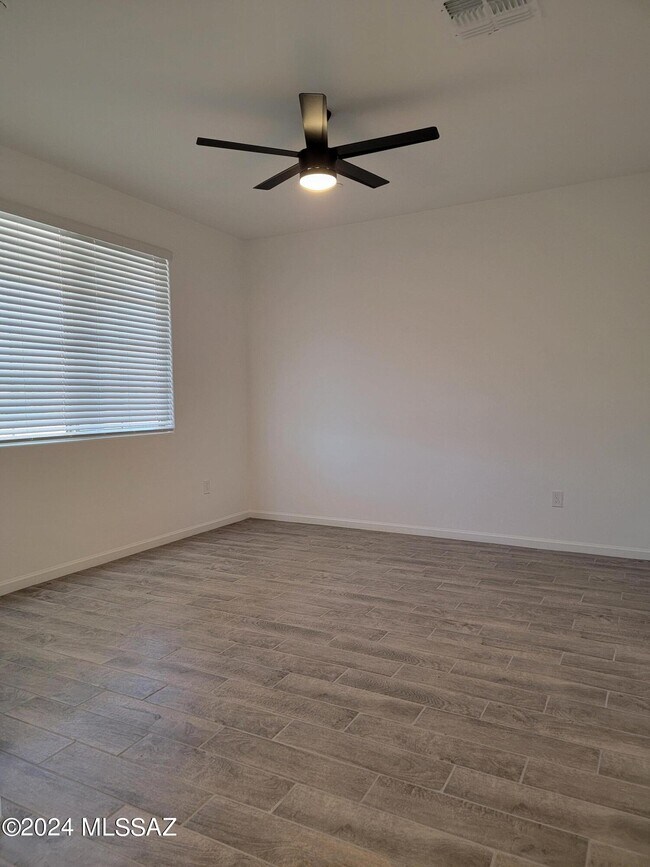 Building Photo - 5595 S Adero Cyn Trl