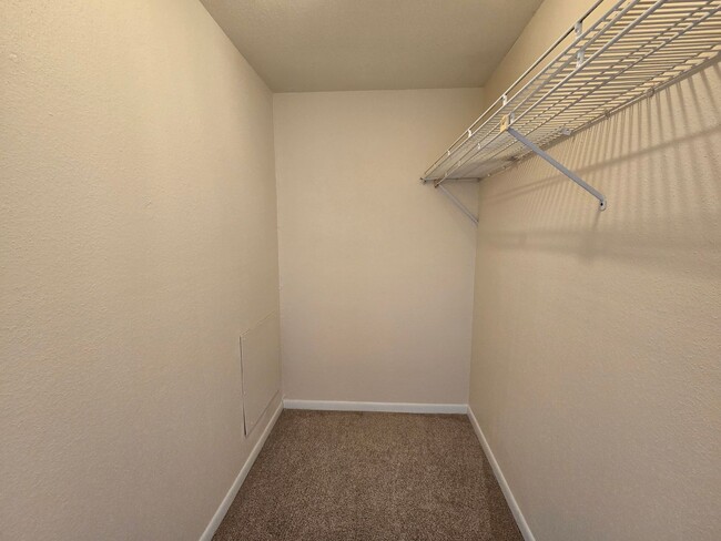 Building Photo - College Station / 2-bed, 2-bath Condo unit...