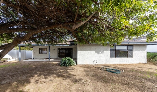 Building Photo - Remodeled Single Story Home off Huron St.