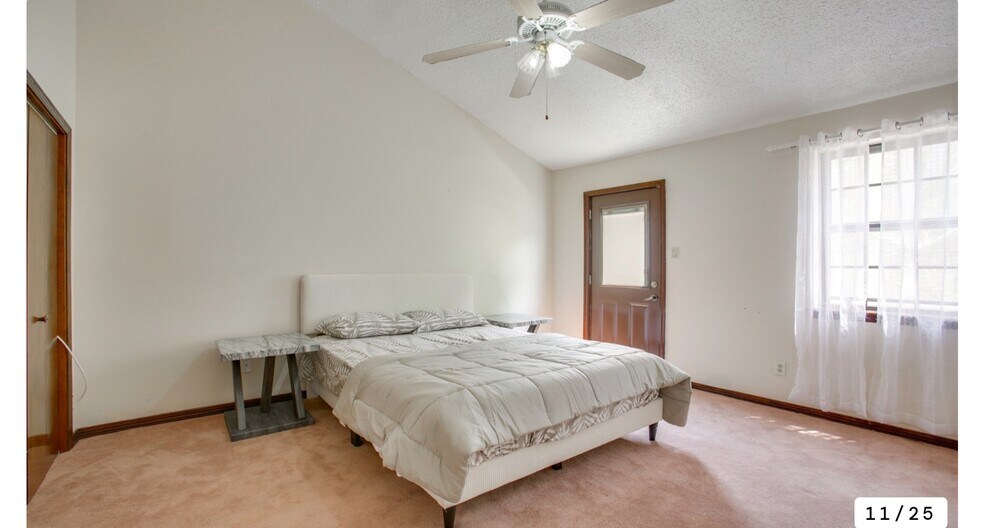 Building Photo - 4213 Paradis Ln