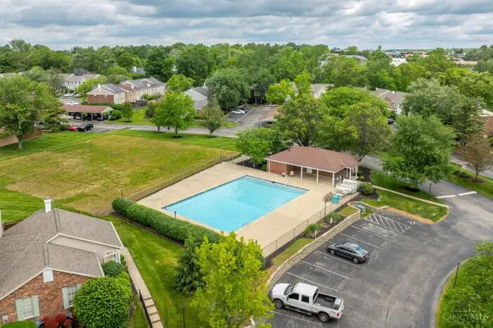 Building Photo - 784 Woodlyn Dr S