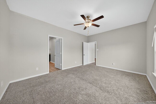 Building Photo - 5-BEDROOM HOME IN LUCKEY RANCH