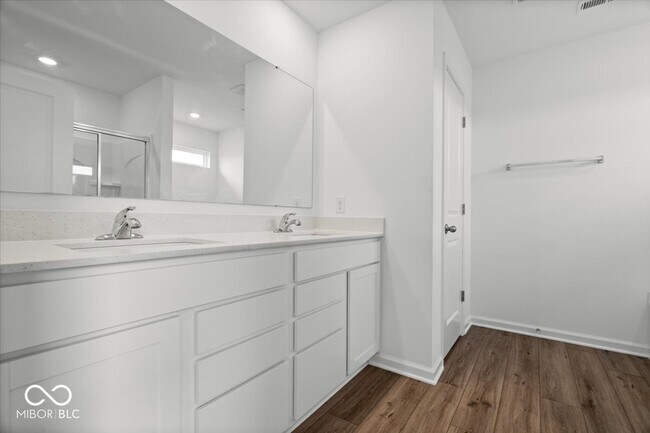 Building Photo - 8266 Juniper Ln