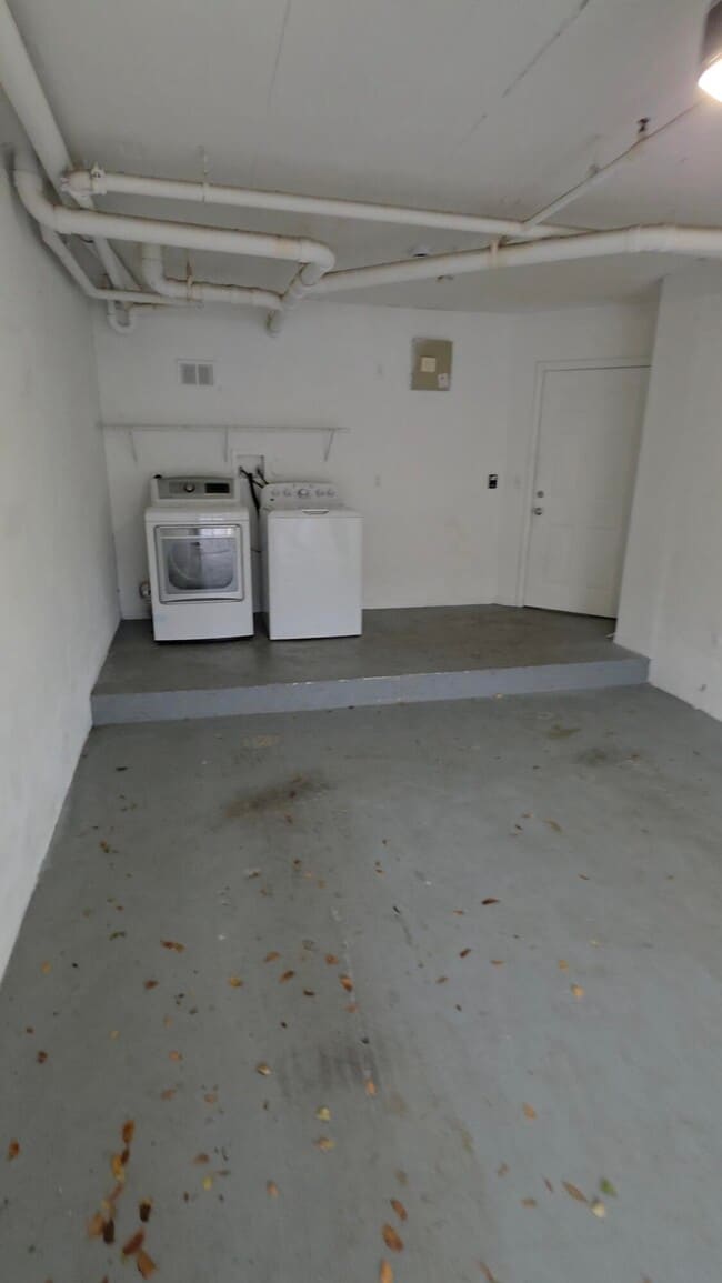 Building Photo - 4175 N Haverhill Rd