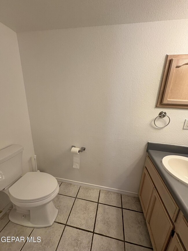 Building Photo - 12625 Tierra Tigre Ave