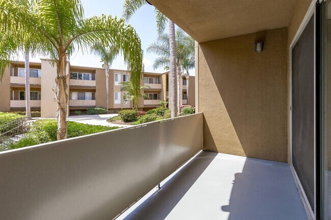Building Photo - Dorchester Apartments | Spacious 1 & 2 Bedroom Apartments Near SDSU