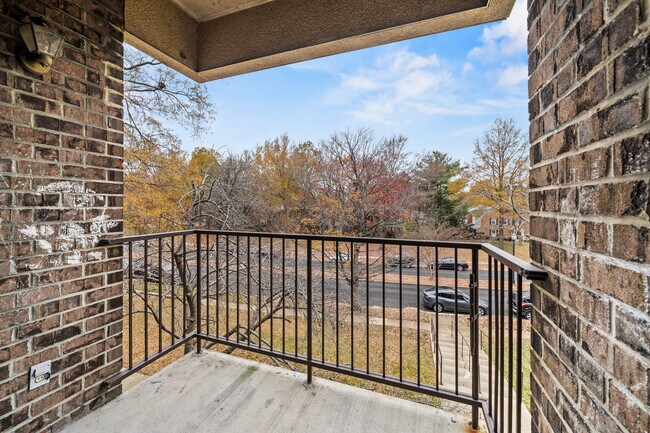 Building Photo - 142 Georgetown Rd