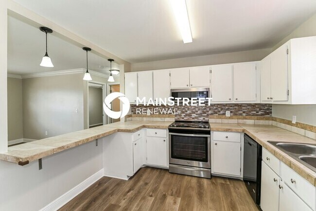 Building Photo - 3 Bedroom Pet-Friendly Home in CAPE CORAL,...