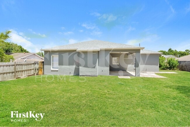 Building Photo - 805 Cheriton St