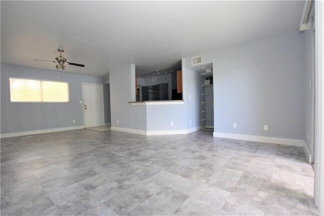 Building Photo - 3413 NW 44th St