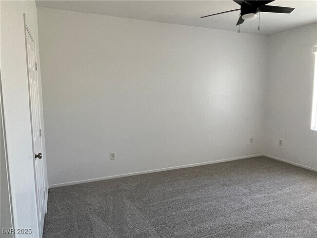 Building Photo - 7131 S Durango Dr
