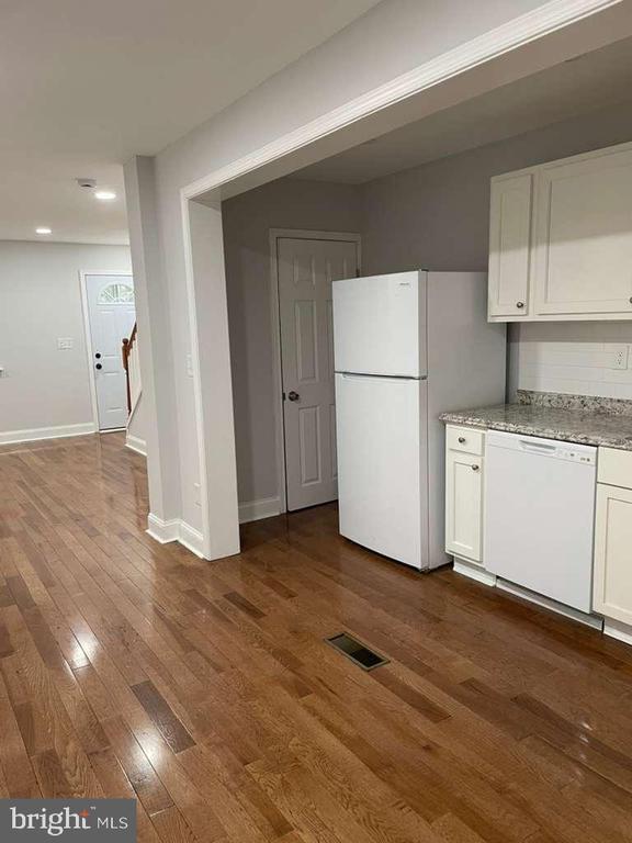 Building Photo - 3606 Manchester Ave