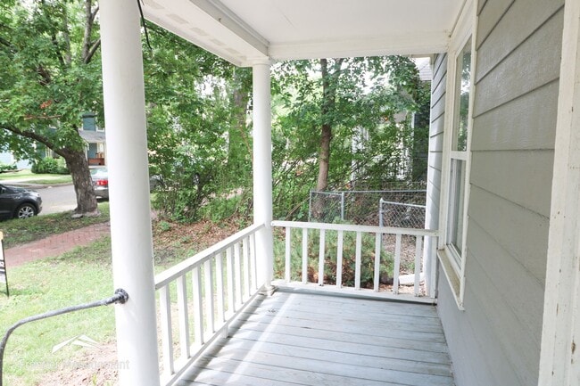 Building Photo - 908 Leavenworth St