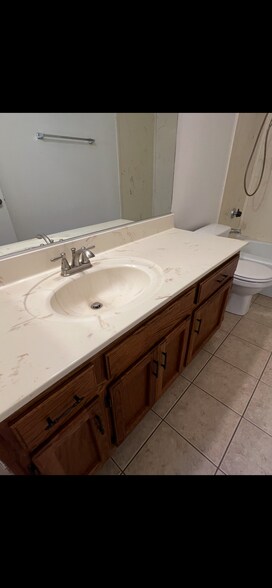 Building Photo - 701 Commercial Ave