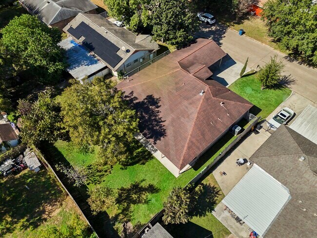 Building Photo - 4114 Connorvale Rd