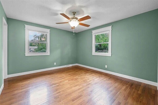 Building Photo - Updated Home In Cape Girardeau