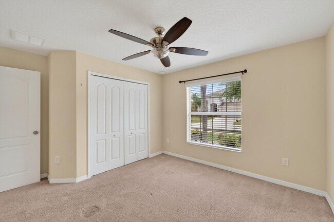 Building Photo - 13128 Royal Pines Ave
