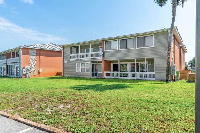 Building Photo - 4000 Gulf Terrace Dr