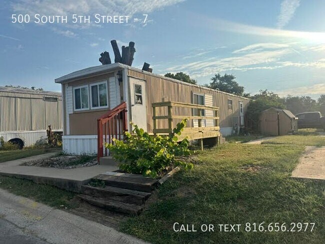 Primary Photo - 500 S 5th St