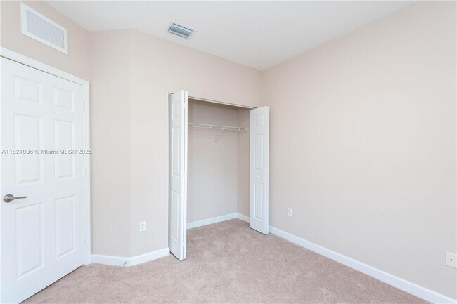 Building Photo - 11510 NW 88th Ln