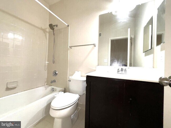 Building Photo - 22410 Glenbow Way