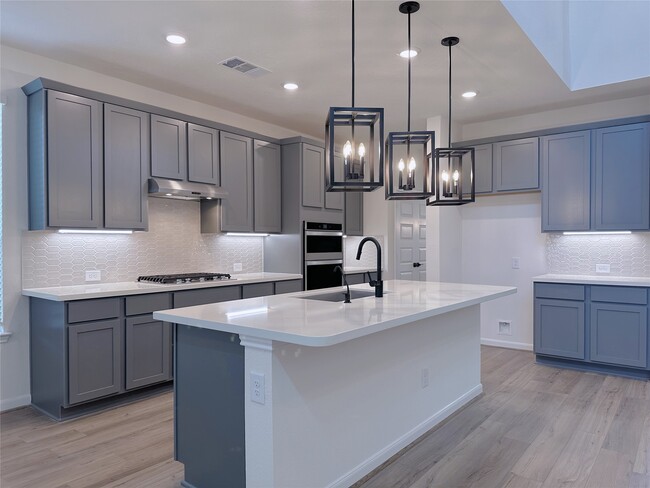 Building Photo - 25630 Moreleigh St