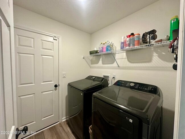 Building Photo - 960 Panther Lk Pkwy