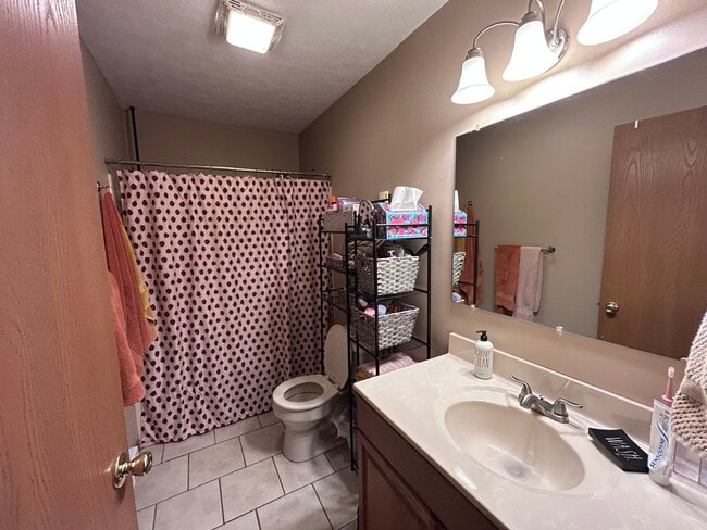 Building Photo - 205 Ohio Ave W