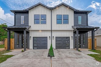 Building Photo - 7201 Edmont Ln