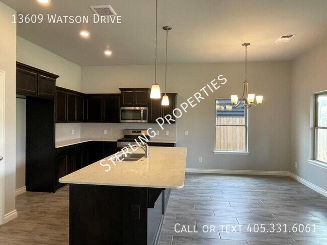 Building Photo - 13609 Watson Dr