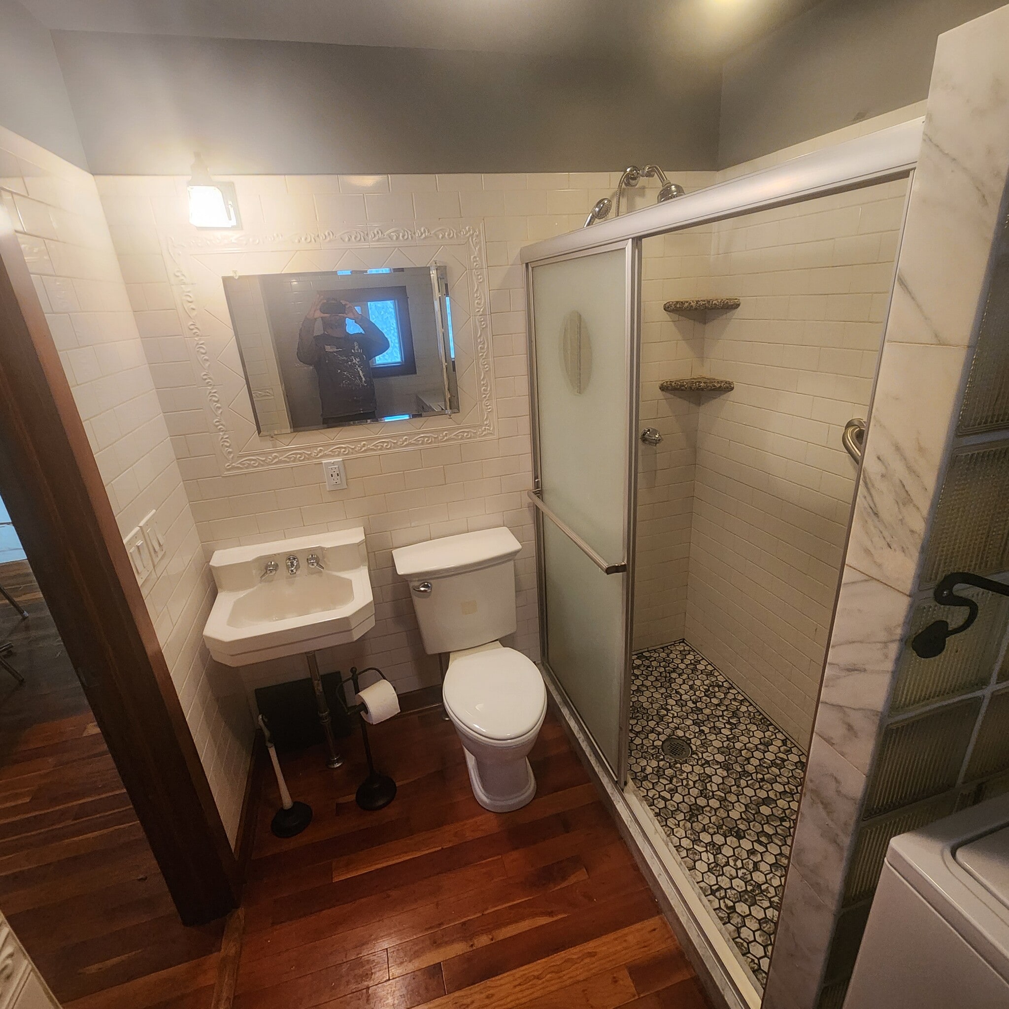 updated bathroom - 807 Starkweather Ave
