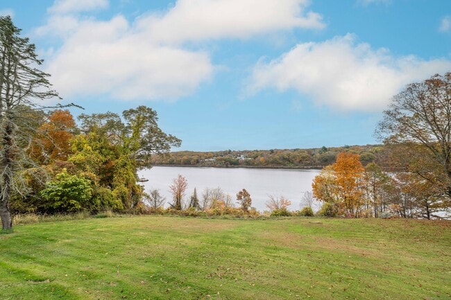 Building Photo - 23 Waldo Rd