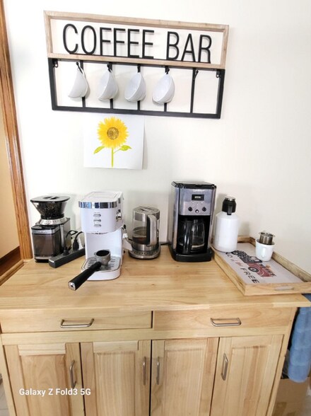 Building Photo - 3852 Alder Pl