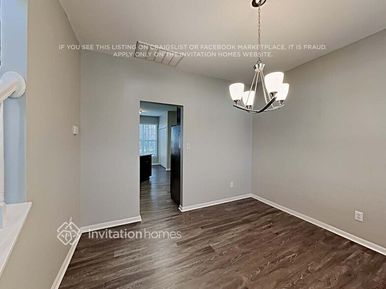 Building Photo - 3810 Alden St