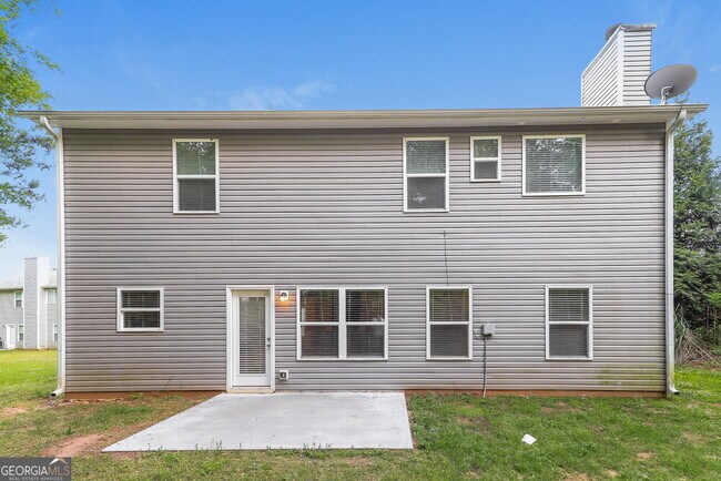 Building Photo - 15 Fieldcrest Dr